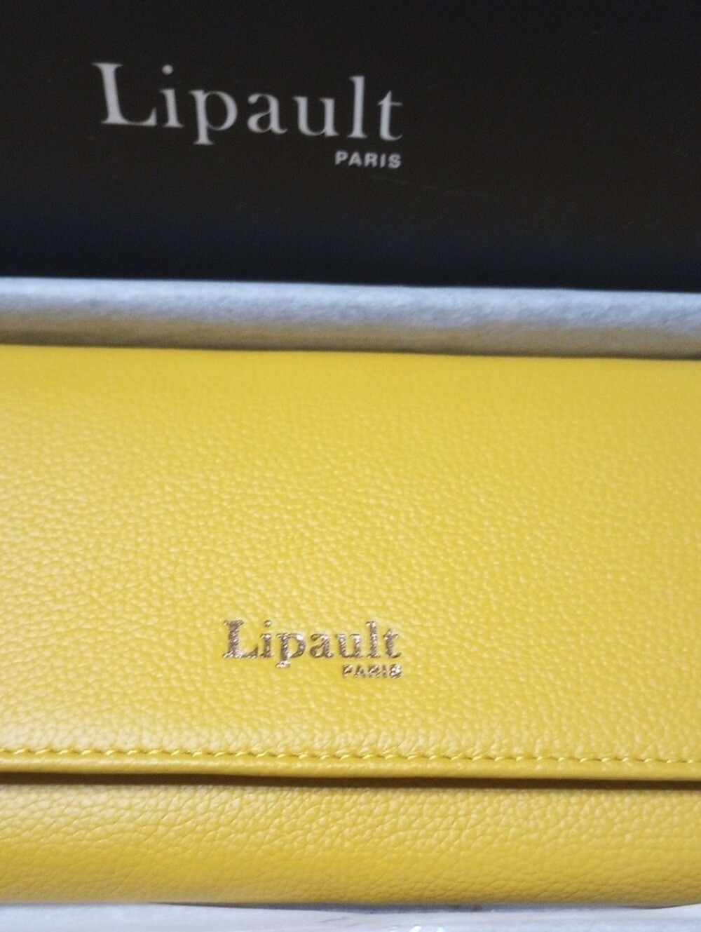 Lipault Paris Mustard Leather Flap Wallet - Picture 2 of 10
